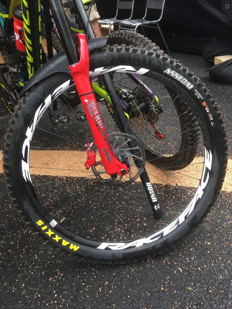 Cubierta Maxxis Assegai DH Casing - 3C Maxx Grip - DH Casing - Wide Trail  - Tubeless Ready - Image 8