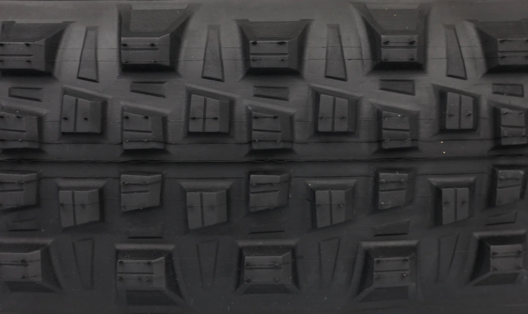 Cubierta Michelin E-Wild Front+ - E-Gum-X - Gravity Shield - Tubeless Ready - Image 4
